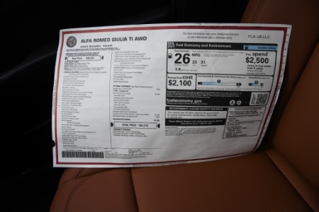 New 2023 Alfa Romeo Giulia Ti | Chicago, IL
