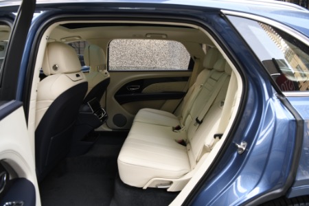 New 2024 Bentley Bentayga EWB V8 | Chicago, IL