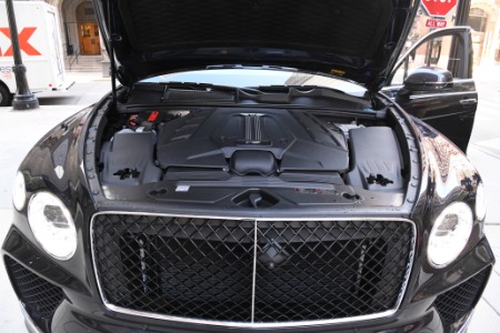 New 2024 Bentley Bentayga EWB V8 | Chicago, IL