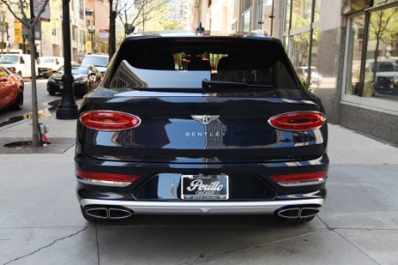 New 2024 Bentley Bentayga EWB V8 | Chicago, IL