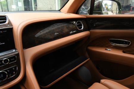 New 2024 Bentley Bentayga Azure V8 | Chicago, IL