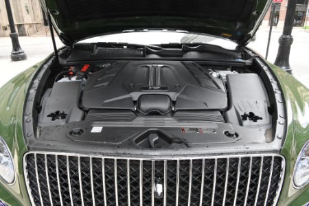 New 2024 Bentley Bentayga Azure V8 | Chicago, IL