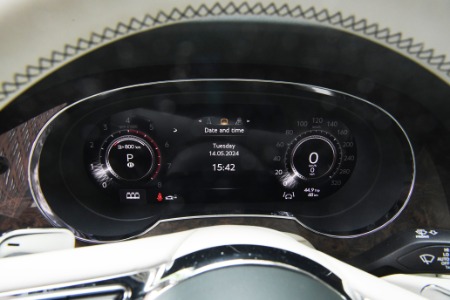 New 2024 Bentley Bentayga EWB Azure V8 | Chicago, IL