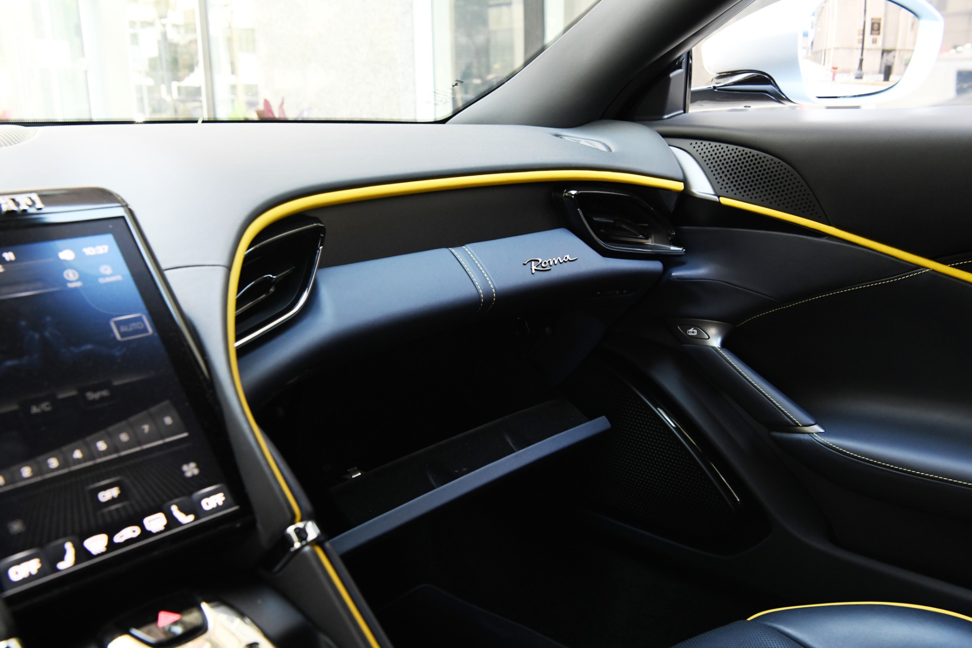 2021 Ferrari Roma photo 20