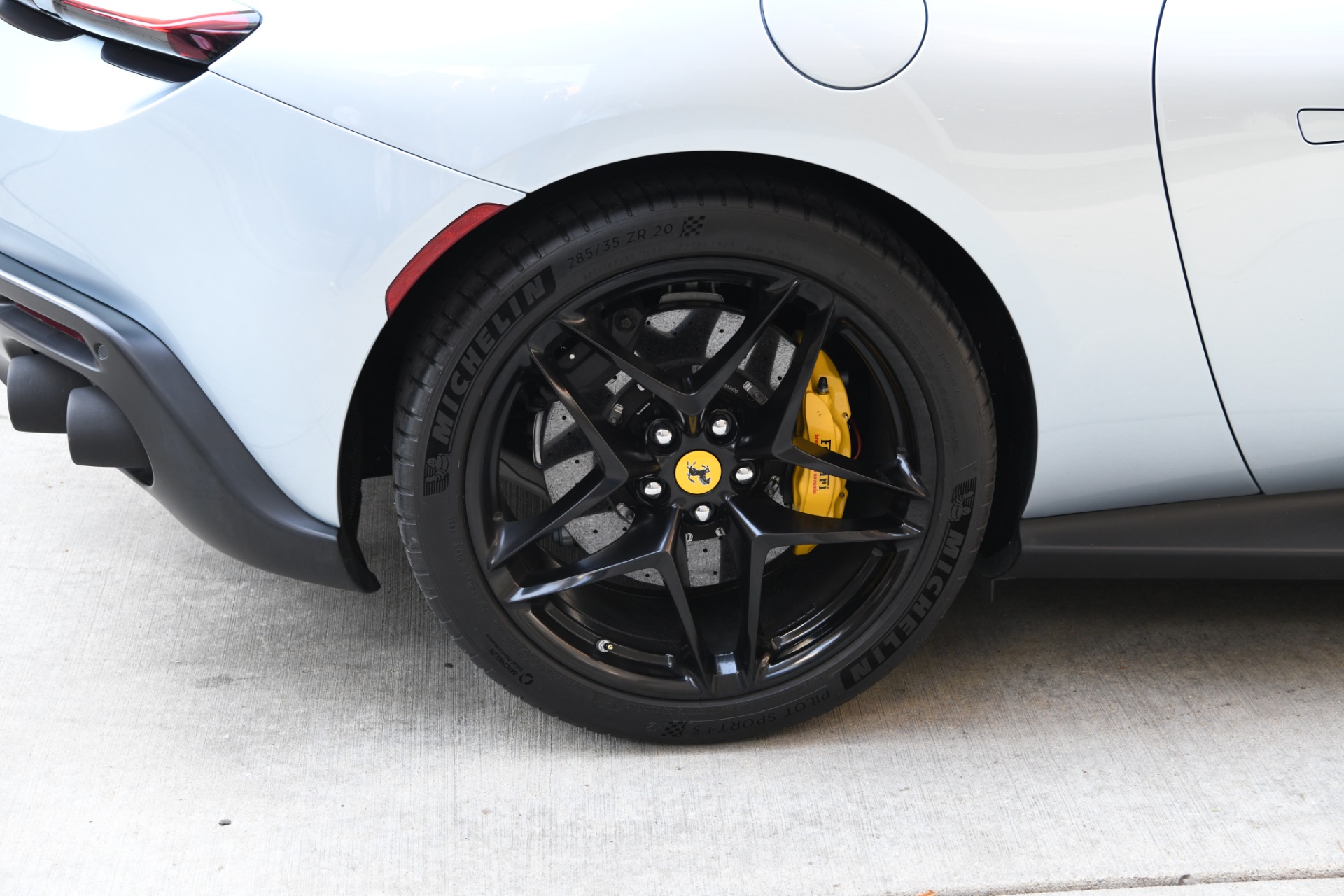 2021 Ferrari Roma photo 25