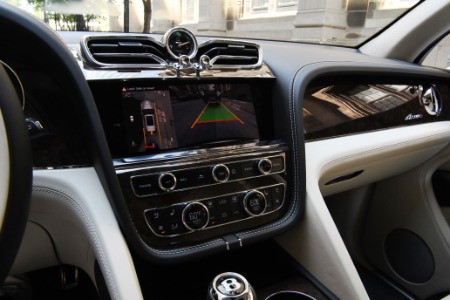 New 2024 Bentley Bentayga Azure V8 | Chicago, IL