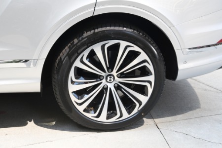 New 2024 Bentley Bentayga Azure V8 | Chicago, IL