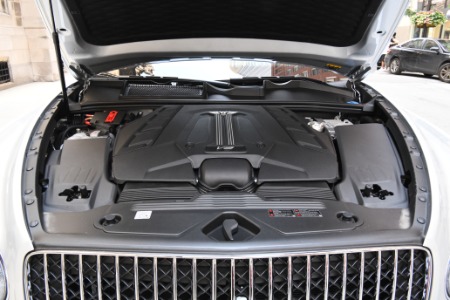 New 2024 Bentley Bentayga Azure V8 | Chicago, IL