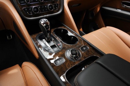 New 2024 Bentley Bentayga EWB Azure V8 | Chicago, IL