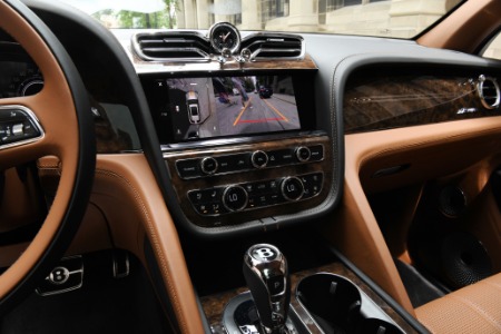 New 2024 Bentley Bentayga EWB Azure V8 | Chicago, IL