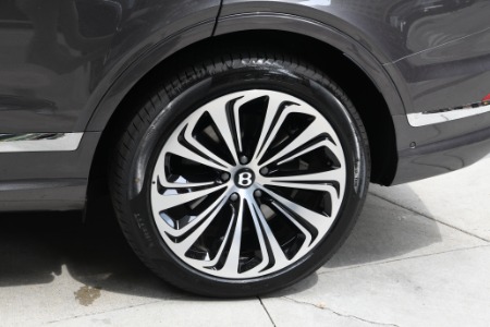 New 2024 Bentley Bentayga EWB Azure V8 | Chicago, IL