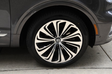 New 2024 Bentley Bentayga EWB Azure V8 | Chicago, IL