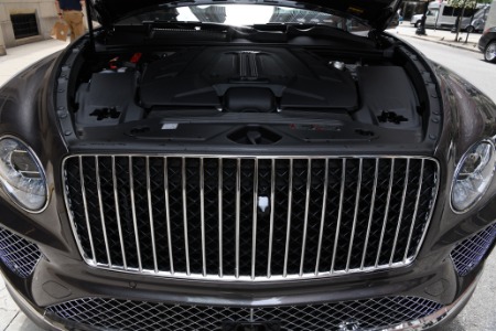 New 2024 Bentley Bentayga EWB Azure V8 | Chicago, IL
