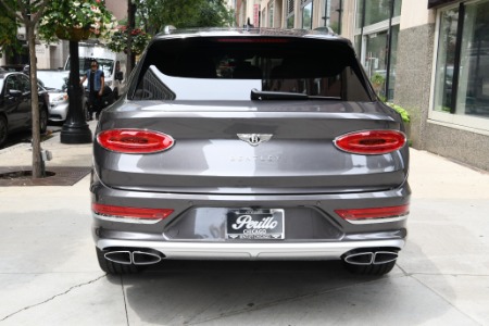 New 2024 Bentley Bentayga EWB Azure V8 | Chicago, IL