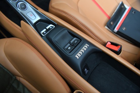 Used 2023 Ferrari F8 Spider  | Chicago, IL