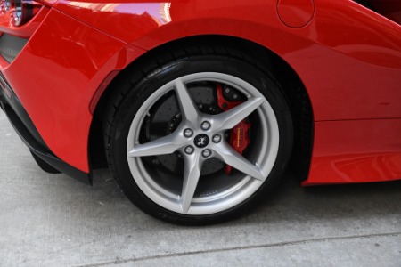 Used 2023 Ferrari F8 Spider  | Chicago, IL