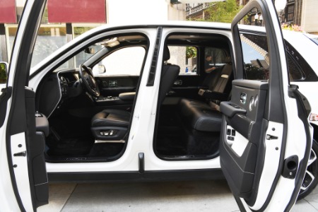 Used 2021 Rolls-Royce Black Badge Cullinan  | Chicago, IL