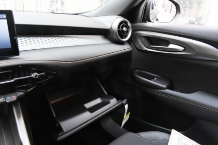 New 2025 Alfa Romeo Tonale  | Chicago, IL