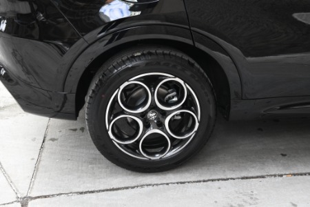 New 2025 Alfa Romeo Tonale  | Chicago, IL