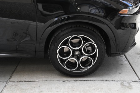 New 2025 Alfa Romeo Tonale  | Chicago, IL
