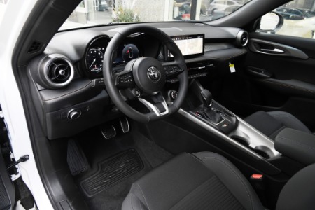 New 2025 Alfa Romeo Tonale  | Chicago, IL