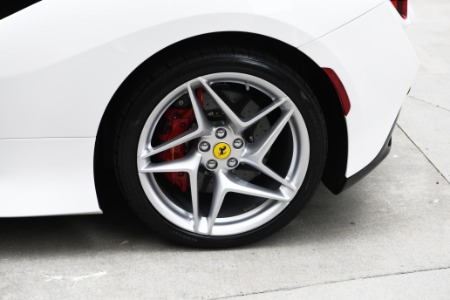 Used 2022 Ferrari F8 Spider  | Chicago, IL