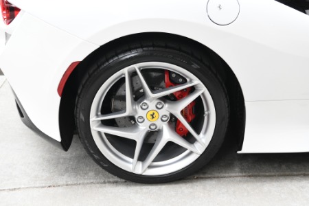 Used 2022 Ferrari F8 Spider  | Chicago, IL