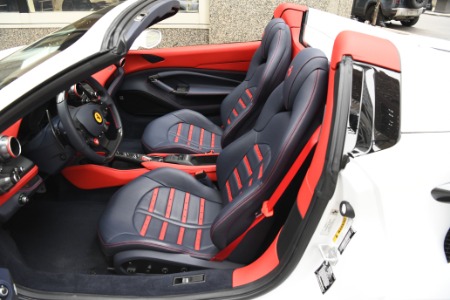 Used 2022 Ferrari F8 Spider  | Chicago, IL