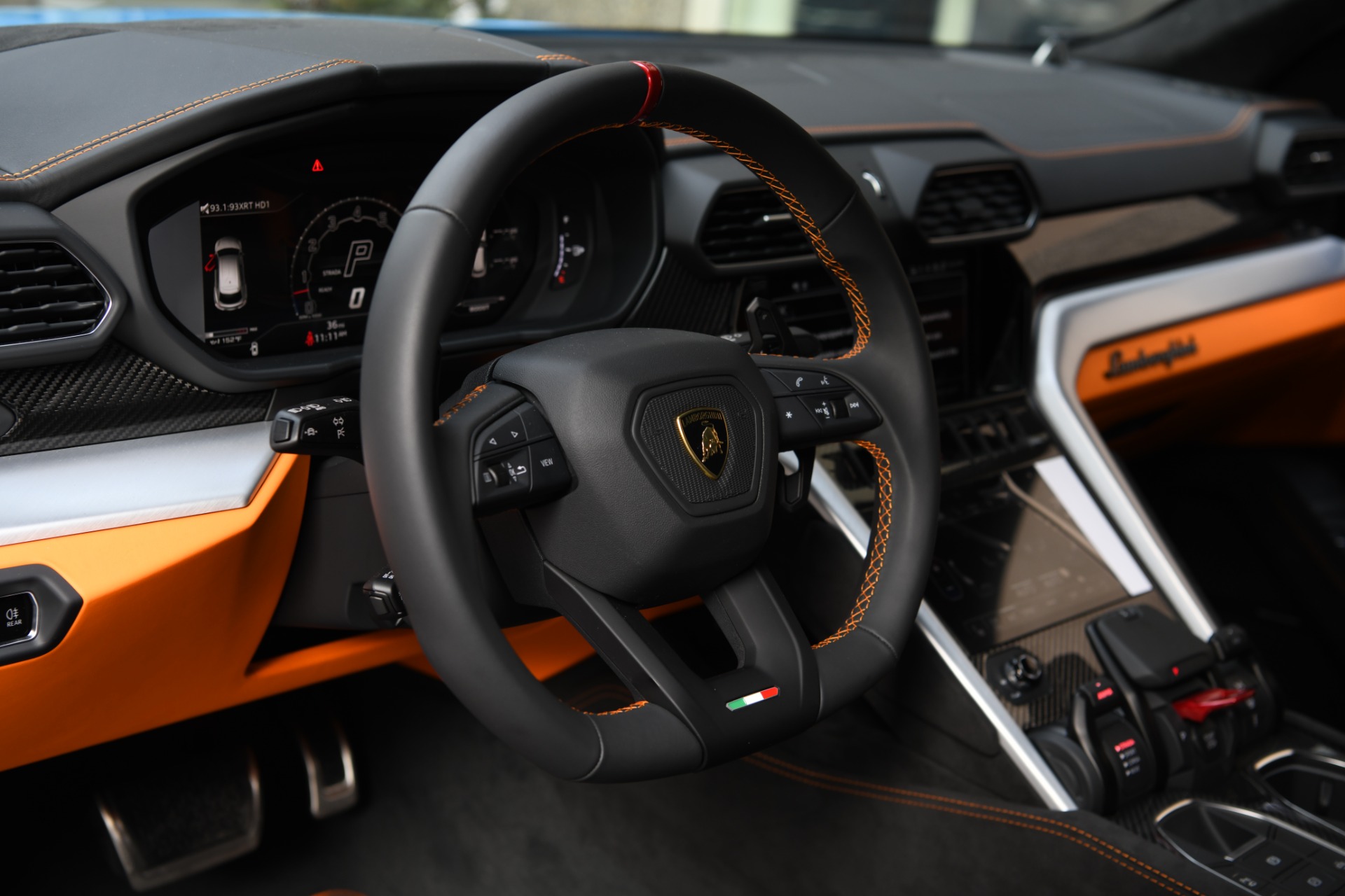 2024 Lamborghini Urus S photo 12