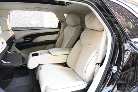 New 2025 Bentley Bentayga Azure EWB V8 | Chicago, IL