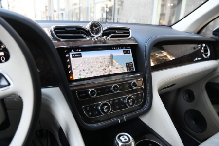 New 2025 Bentley Bentayga Azure EWB V8 | Chicago, IL