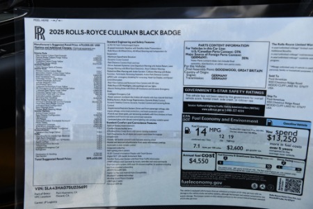 New 2025 Rolls-Royce Black Badge Cullinan  | Chicago, IL