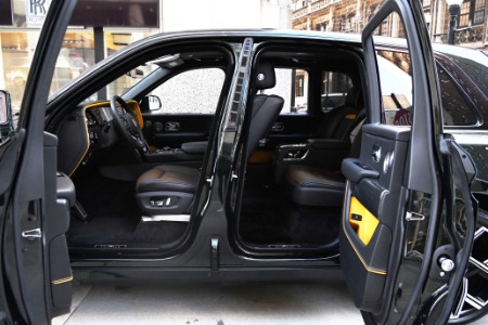 New 2025 Rolls-Royce Black Badge Cullinan  | Chicago, IL