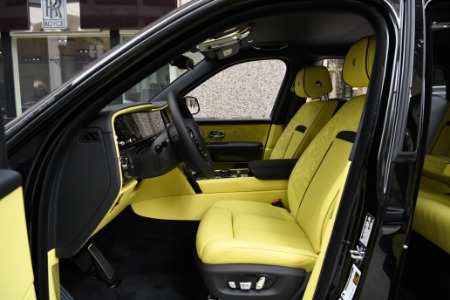Used 2025 Rolls-Royce Black Badge Cullinan  | Chicago, IL