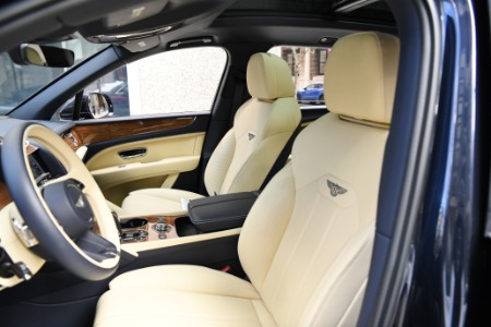 Used 2023 Bentley Bentayga EWB V8 | Chicago, IL