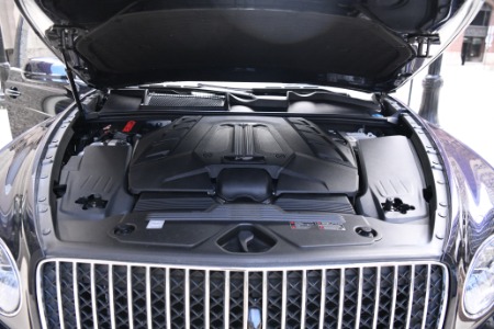 Used 2023 Bentley Bentayga EWB V8 | Chicago, IL