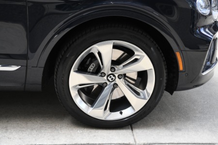 Used 2023 Bentley Bentayga EWB V8 | Chicago, IL