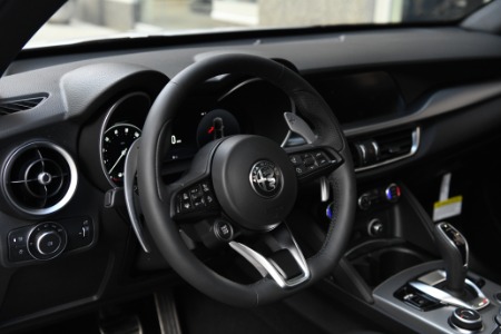 New 2025 Alfa Romeo Stelvio  | Chicago, IL
