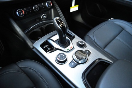 New 2025 Alfa Romeo Stelvio  | Chicago, IL