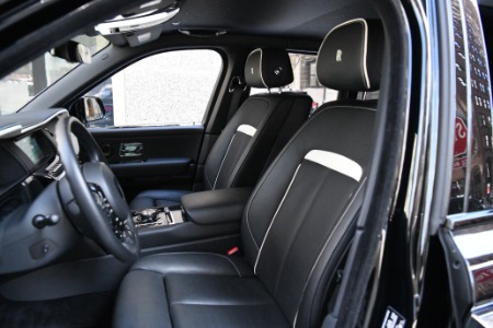 Used 2022 Rolls-Royce Black Badge Cullinan  | Chicago, IL