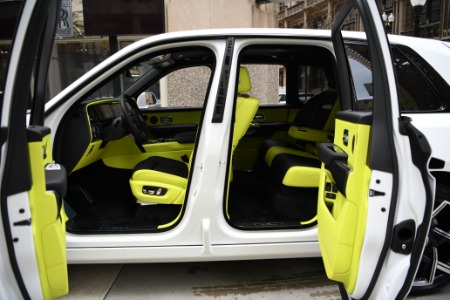 New 2025 Rolls-Royce Black Badge Cullinan  | Chicago, IL