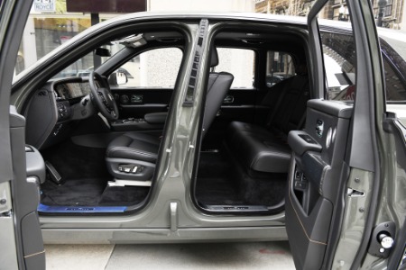New 2025 Rolls-Royce Black Badge Cullinan  | Chicago, IL