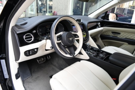 Used 2023 Bentley Bentayga Azure V8 | Chicago, IL
