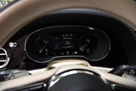 Used 2023 Bentley Bentayga Azure V8 | Chicago, IL