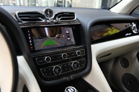 Used 2023 Bentley Bentayga Azure V8 | Chicago, IL