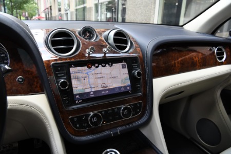 Used 2018 Bentley Bentayga  | Chicago, IL
