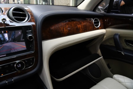 Used 2018 Bentley Bentayga  | Chicago, IL