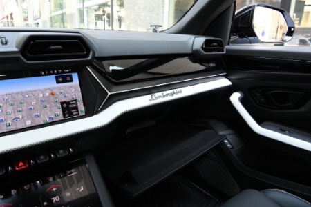 Used 2025 Lamborghini Urus SE | Chicago, IL