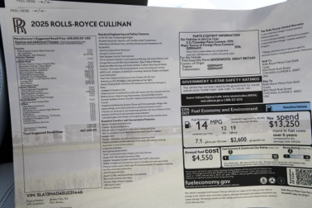 New 2025 Rolls-Royce Cullinan  | Chicago, IL