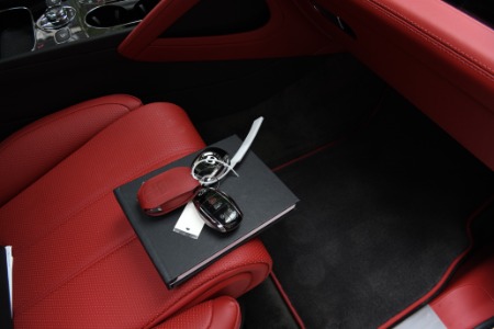Used 2023 Bentley Bentayga V8 | Chicago, IL